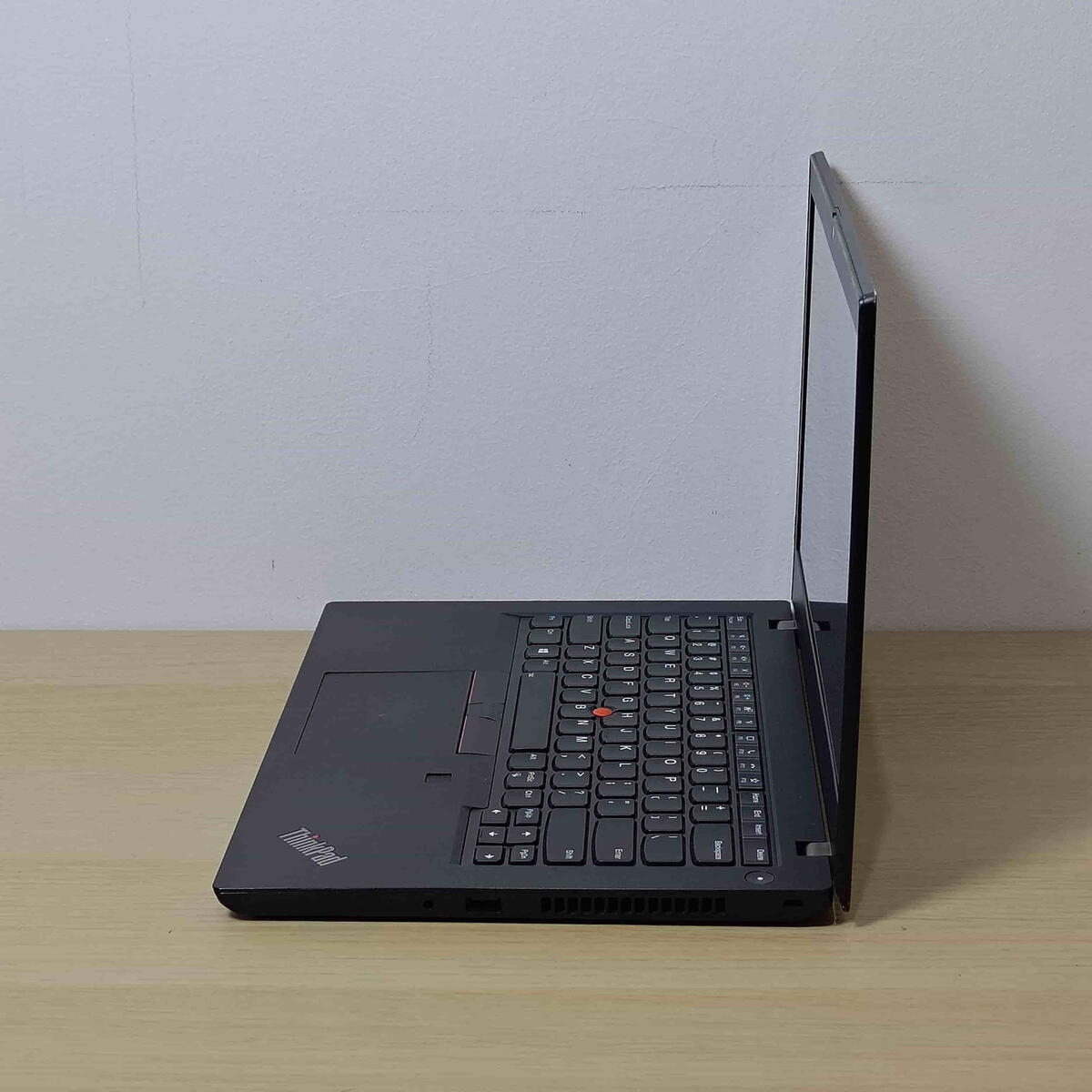 Lenovo Thinkpad L14G1 Samping Kiri Butik Laptop