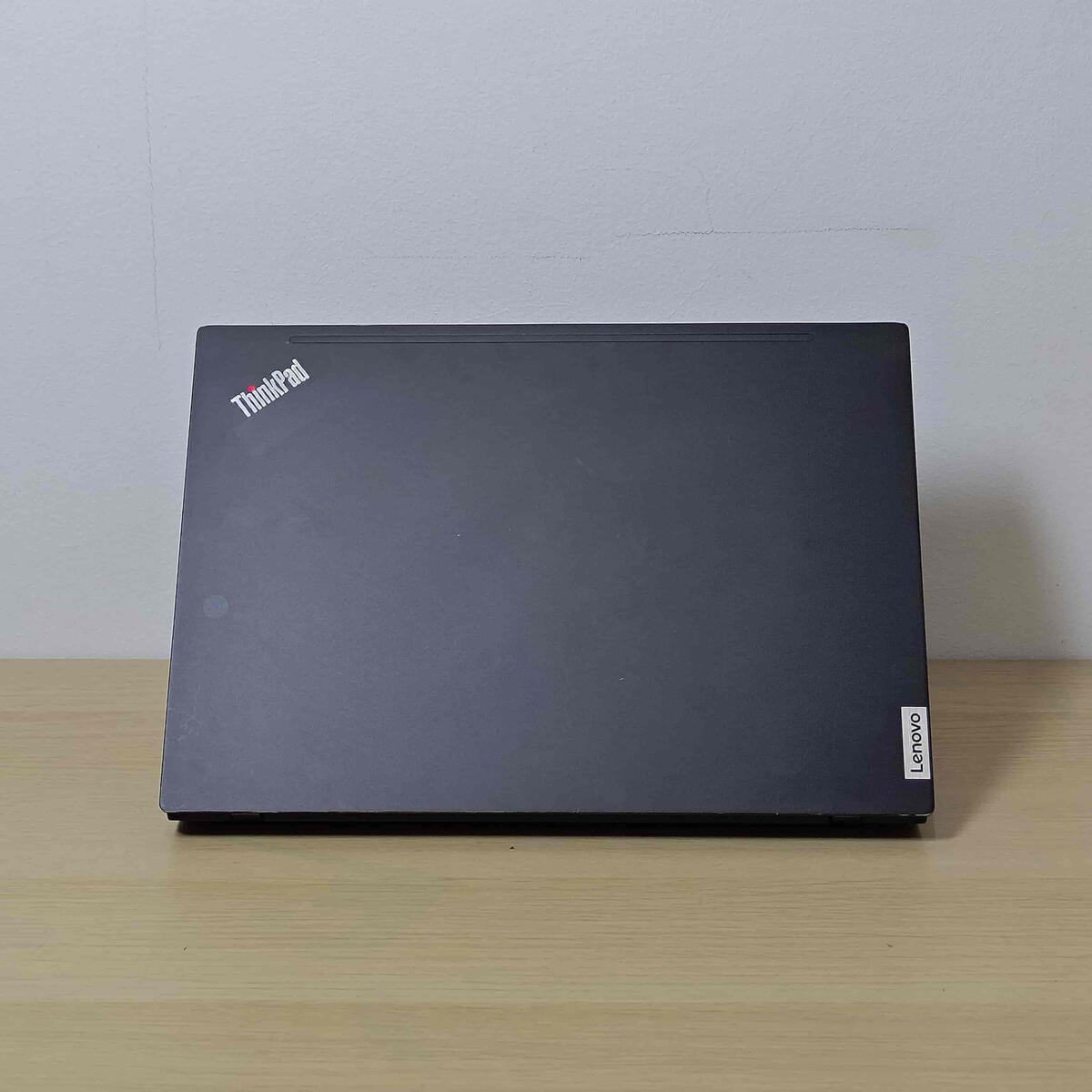 Lenovo Thinkpad L14G1 Belakang Tengah Butik Laptop